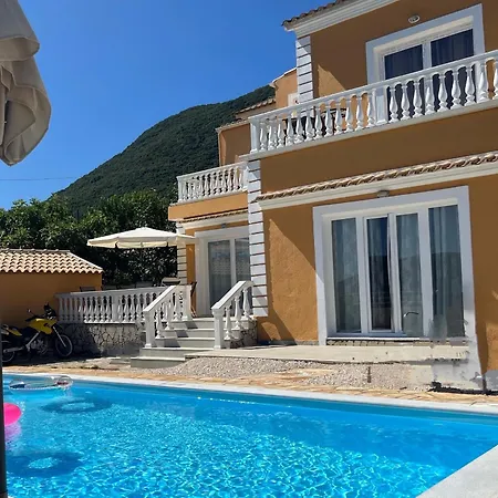 Βίλα Corfu With Pool